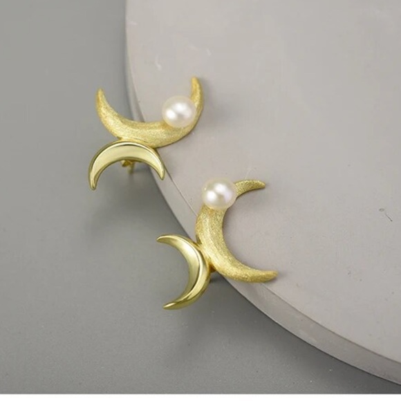 Artisan Handmade Gold 925 Silver Crescent Moon The Zayda Earrings - Picture 5 of 6
